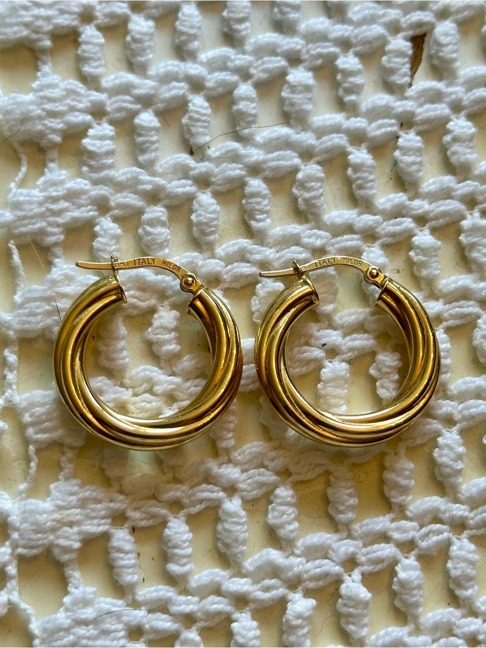 Chunky Solid 18k Gold Hoop Drop Earrings 1.9gm- Women's Jewelry - Picture 4 of 4